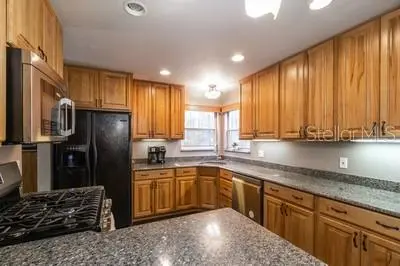 6658 NW 36TH TER, Gainesville, FL 32653