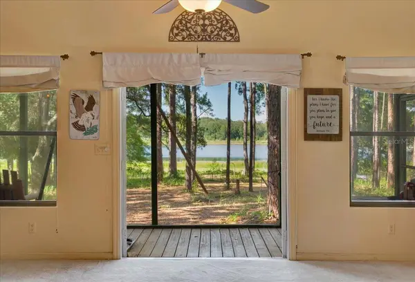 235 ASHLEY LAKE DR, Melrose, FL 32666