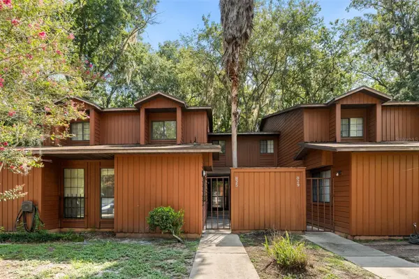 825 SW 55TH TER, Gainesville, FL 32607