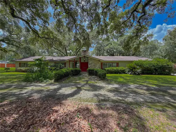 11131 NW 11TH AVE, Gainesville, FL 32606