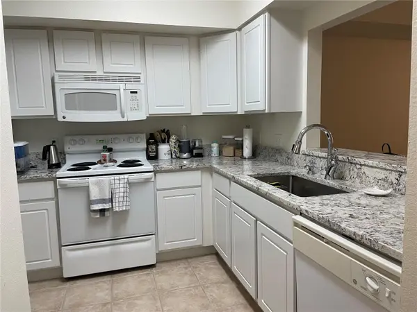 9172 SW 52ND RD #F202, Gainesville, FL 32608