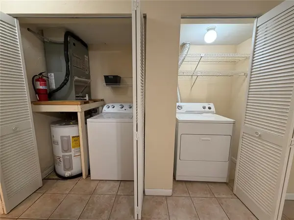 83 SE 16TH AVE #E102, Gainesville, FL 32601