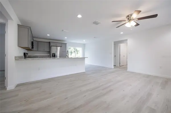 691 E COUNTRY CLUB DR, Williston, FL 32696