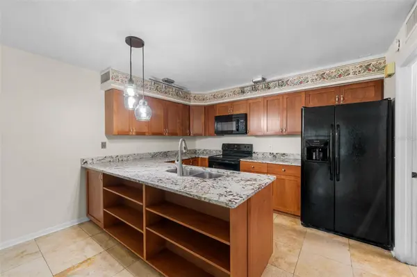1653 NW 19TH CIR, Gainesville, FL 32605