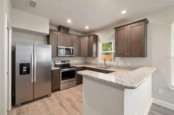 622 NW 3RD AVE #7, Gainesville, FL 32601