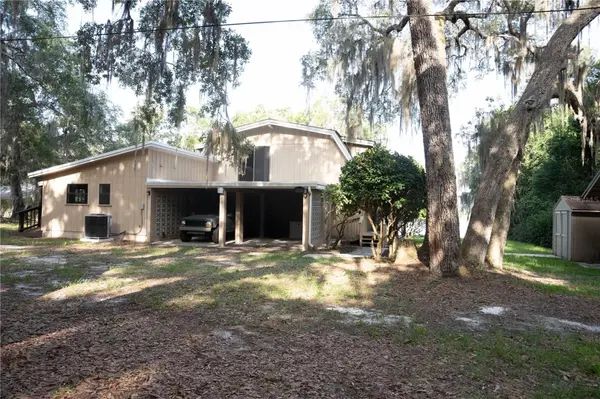 122 COWPEN LN, Hawthorne, FL 32640