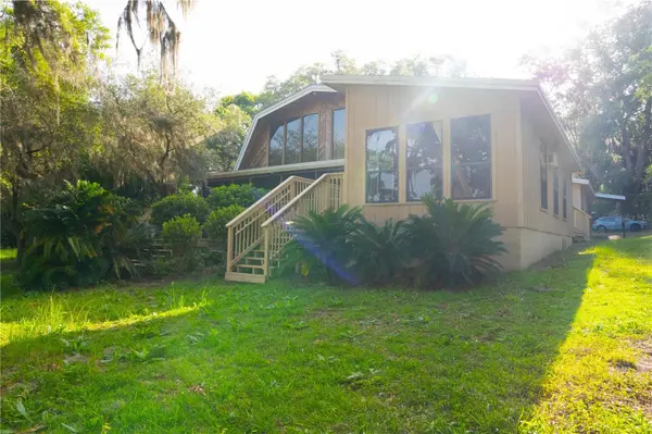122 COWPEN LN, Hawthorne, FL 32640