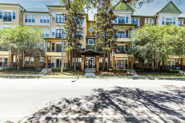1185 SW 9TH RD #212, Gainesville, FL 32601