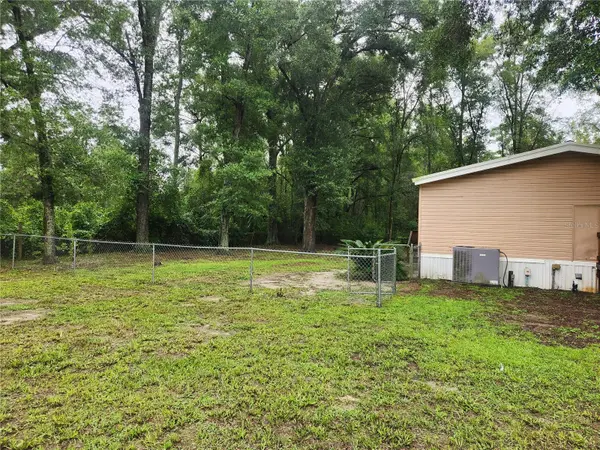 1182 NW 27TH TER, Bell, FL 32619