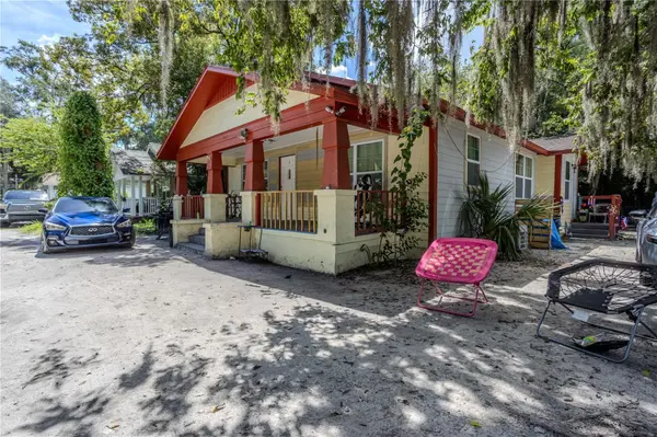 907 NW 4TH PL, Gainesville, FL 32601