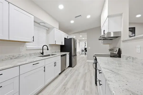 1656 NW 31ST PL, Gainesville, FL 32605