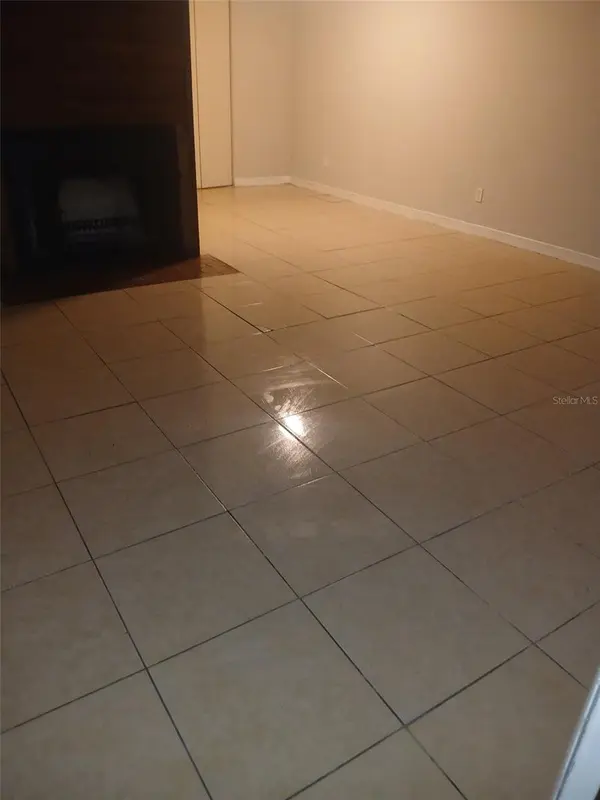 2525 NW 62ND PL #2525, Gainesville, FL 32653