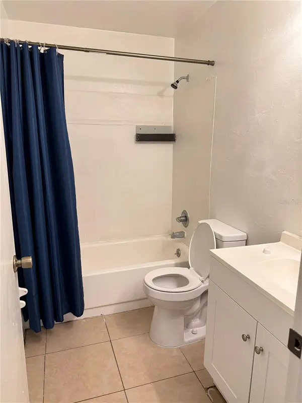 2525 NW 62ND PL #2525, Gainesville, FL 32653