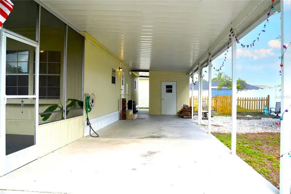 5747 LAKE FOX DR E, Winter Haven, FL 33884