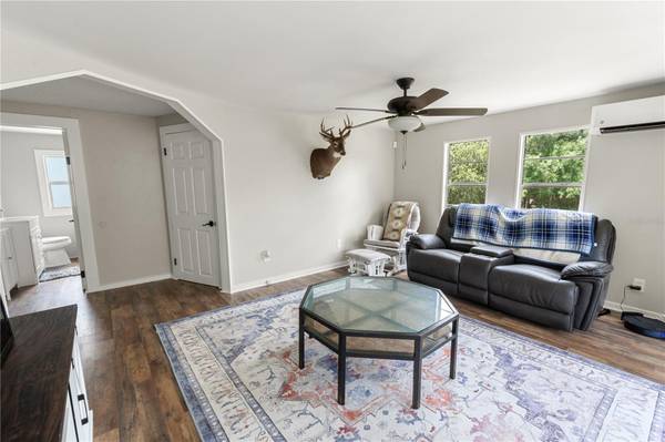 301 WEAVER AVE, Lake Wales, FL 33853