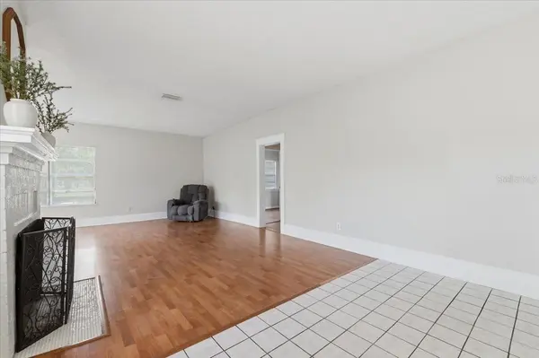 1950 RICHMOND RD, Lakeland, FL 33803
