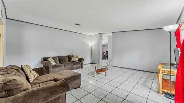 4736 WALNUT CIR S, Lakeland, FL 33810