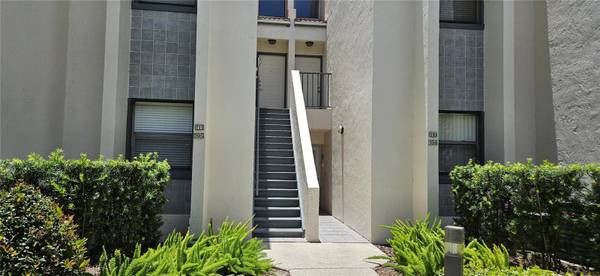 105 LAUREL COVE WAY #105, Winter Haven, FL 33884