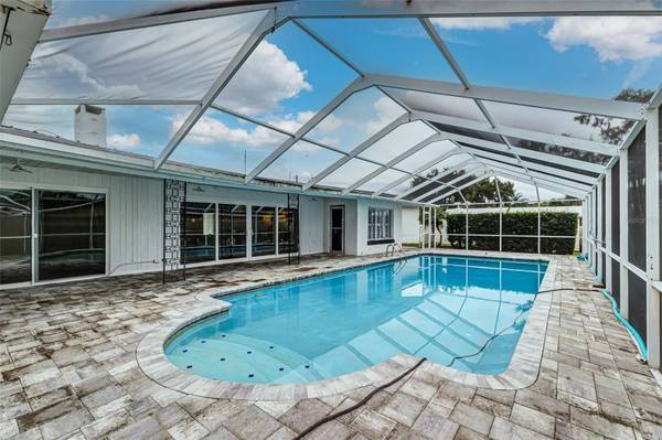 2925 E LAKE HARTRIDGE DR, Winter Haven, FL 33881