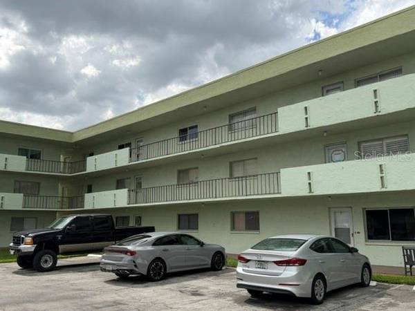 1130 N LAKE PARKER AVE #A208, Lakeland, FL 33805