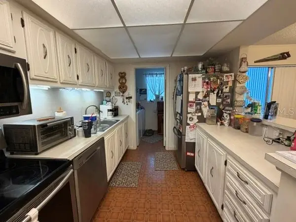 1130 N LAKE PARKER AVE #A208, Lakeland, FL 33805