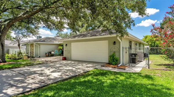 422 WILLOW RUN, Lakeland, FL 33813