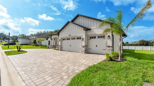 2729 SUNRISE LANDING LN, Lakeland, FL 33812