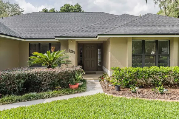 1749 LADY BOWERS TRL, Lakeland, FL 33809