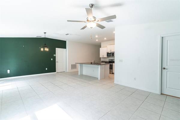 1863 YELLOW TRL, Lakeland, FL 33801