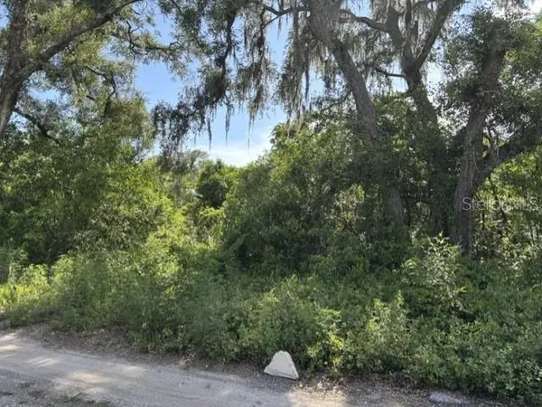 7157 GLORY RD, Zephyrhills, FL 33540