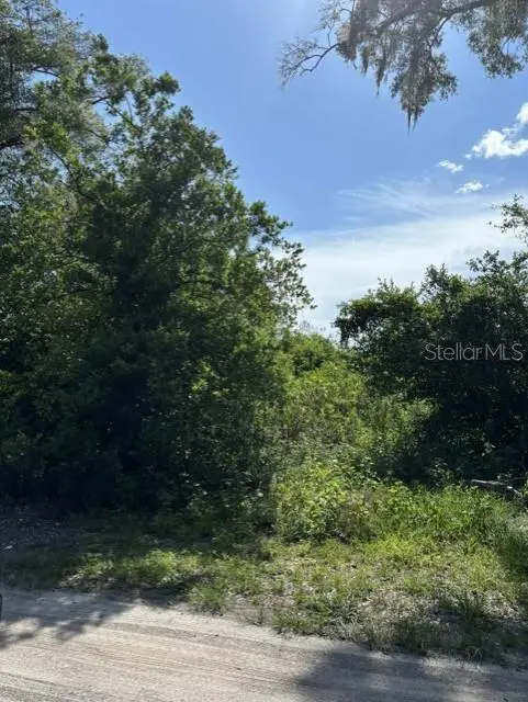 7157 GLORY RD, Zephyrhills, FL 33540