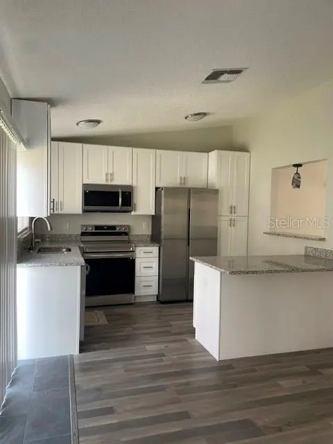 1100 LOWRY AVE #33, Lakeland, FL 33801