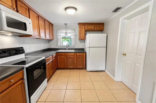 621 WILDER RD, Lakeland, FL 33809