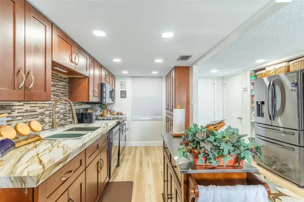 700 MIRROR TER NW #511, Winter Haven, FL 33881