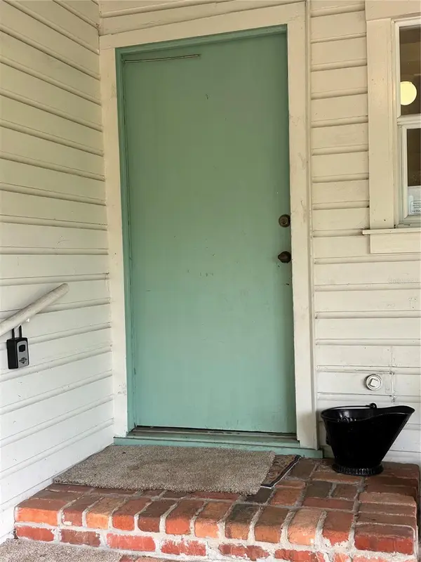 3900 CHALET SUZANNE DR, Lake Wales, FL 33859