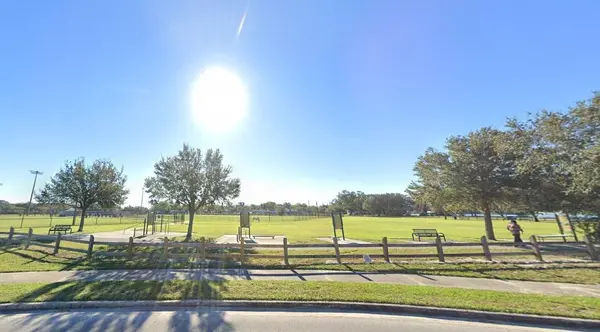 706 AVENUE I NE, Winter Haven, FL 33881