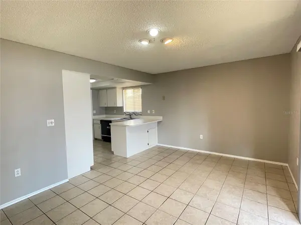 687 LAKE DEXTER CIR, Winter Haven, FL 33884