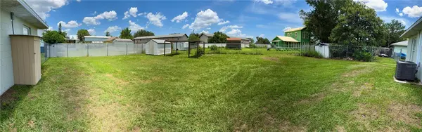 8 N HENDRY AVE, Fort Meade, FL 33841
