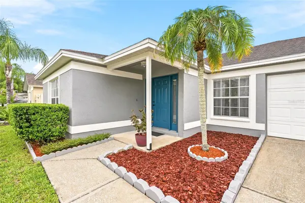 11026 STREAMSIDE DR, Tampa, FL 33624