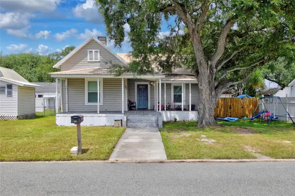 204 NE 1ST AVE, Mulberry, FL 33860