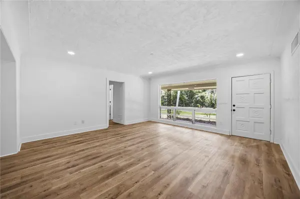 5430 TIMBERLANE RD, Lake Wales, FL 33898