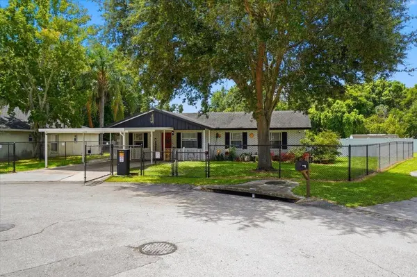 156 MANSEAU DR, Winter Haven, FL 33880