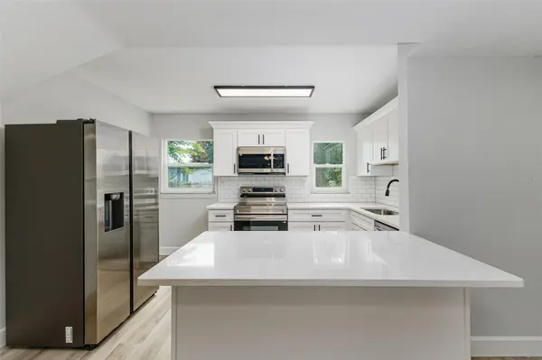 526 VICTORIA BLVD, Auburndale, FL 33823
