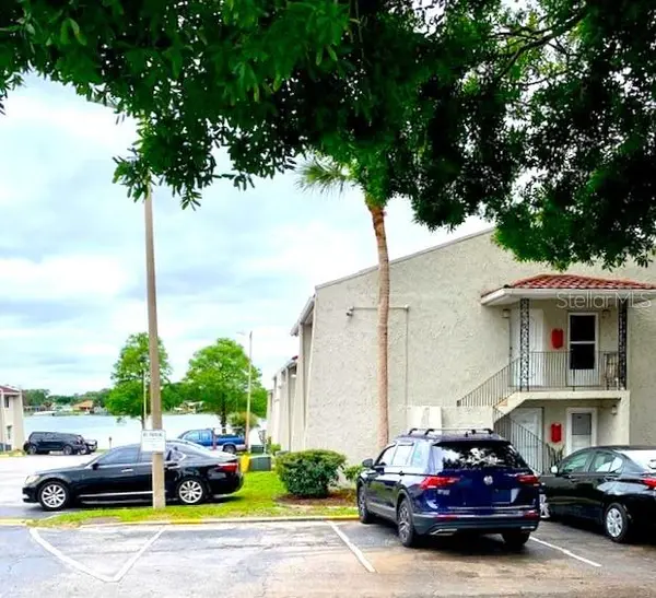1103 CYPRESS GARDENS BLVD #13, Winter Haven, FL 33884
