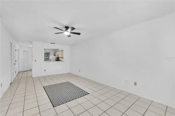 5100 BURCHETTE RD #1004, Tampa, FL 33647