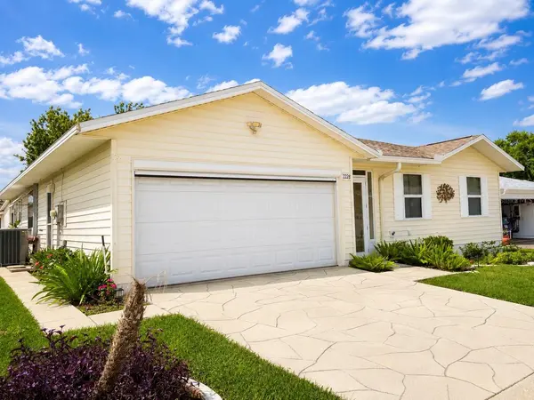 2228 GRAND CYPRESS DR, Lakeland, FL 33810