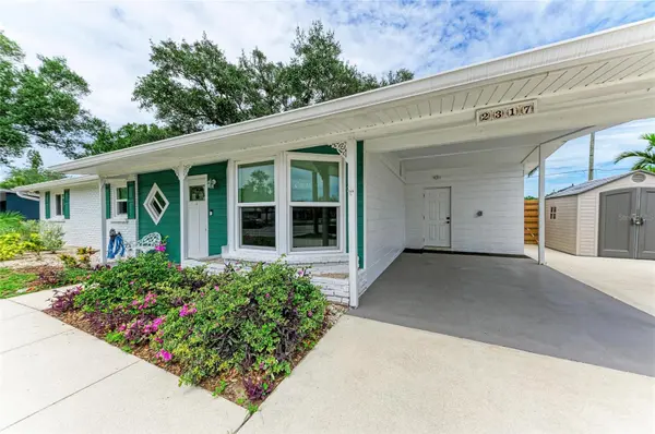 2317 S TUTTLE AVE, Sarasota, FL 34239