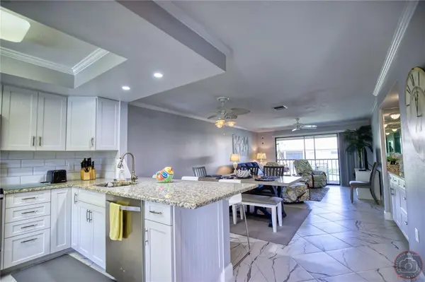 400 MISSION TRL E #B, Venice, FL 34285