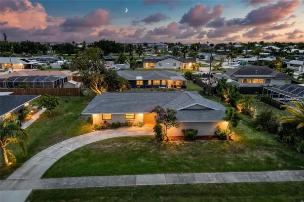 337 COLGAN AVE SE, Port Charlotte, FL 33952