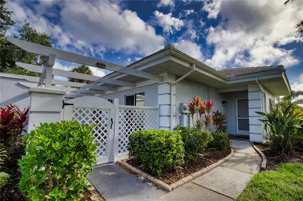 208 CERROMAR WAY S #26, Venice, FL 34293